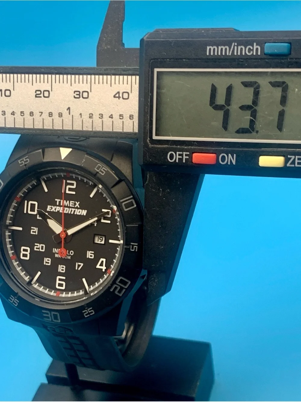 TIMEX EXPEDITION RUGGED CORE Men’s Field Military Wristwatch Indiglo Date Works